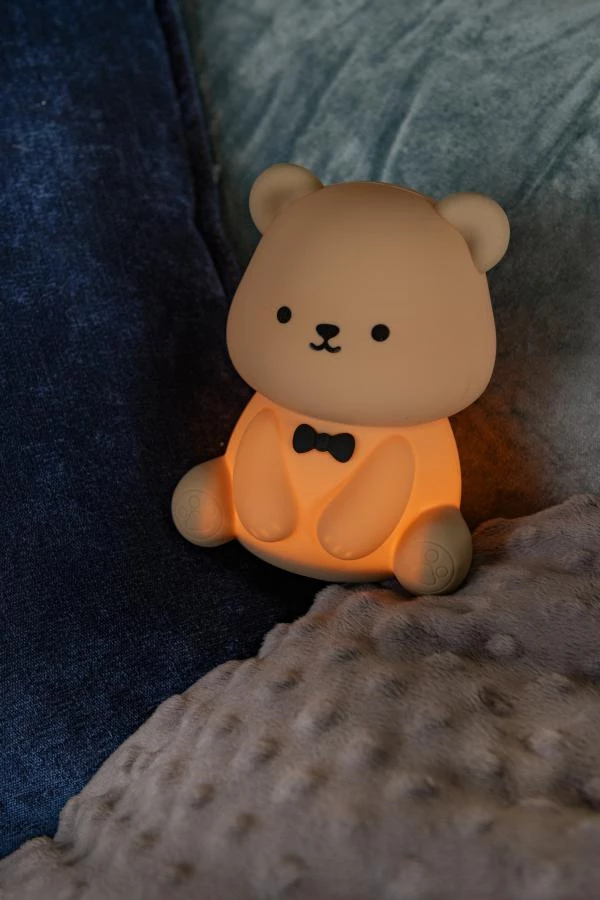 Lucide PINCHA BEAR - Lampe de table Rechargeable Chambres d'enfant - Batterie/Piles - LED 3 StepDim - 1x0,5W 2100K - Rvb - Brun | Essential - ambiance 1